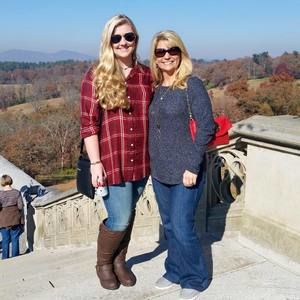 Meet your Posher, Michaela